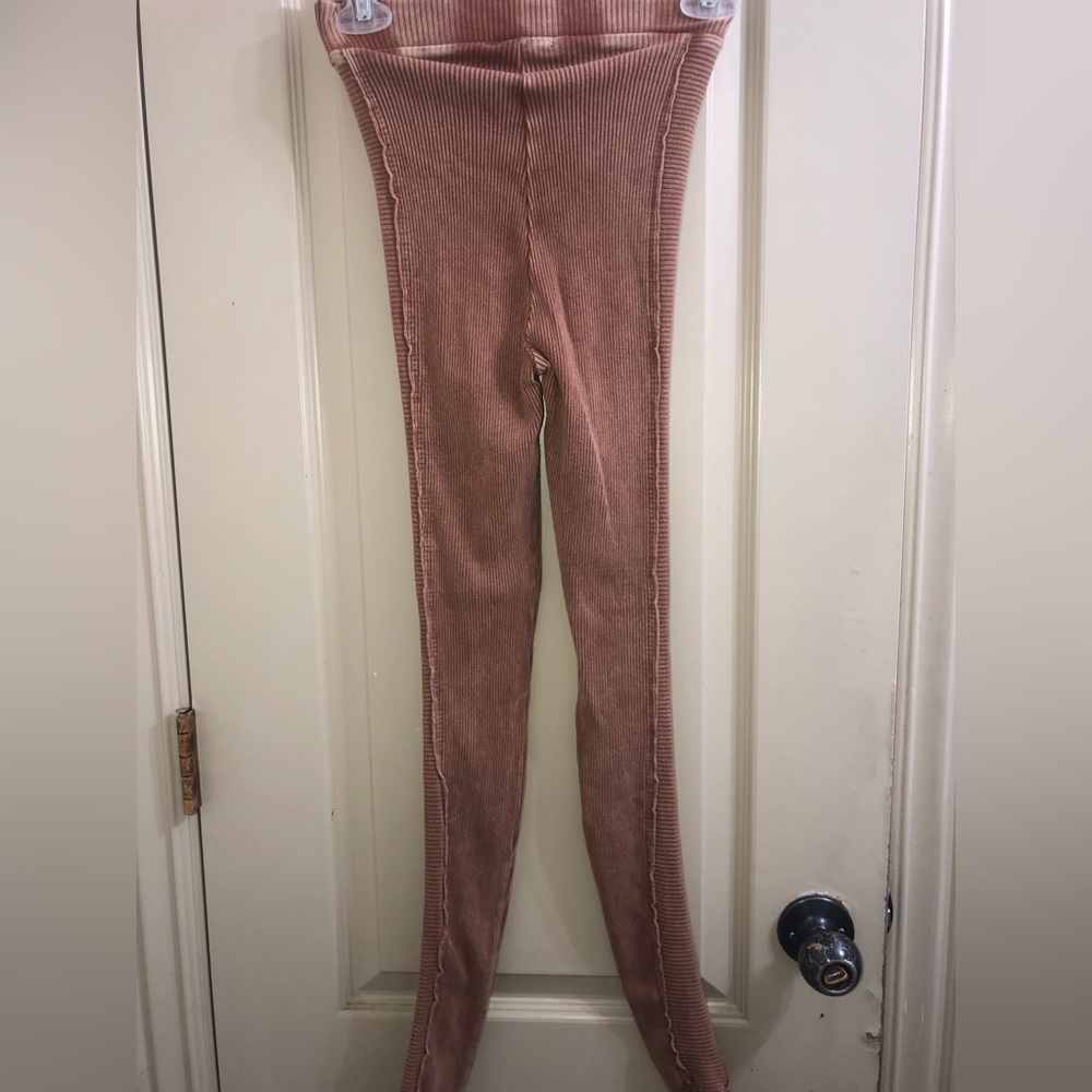 Ribbed leggings